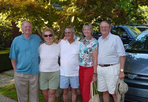 The gang go to dinner