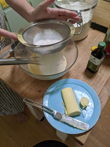 File:German Pancake Baking 12.jpg