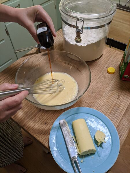 File:German Pancake Baking 15.jpg